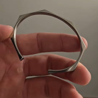 HexEdge Cuff – Minimalist Geometric Bracelet